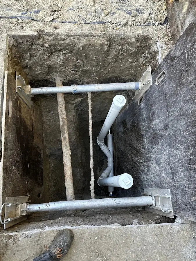 Experienced plumber completing Gas Line Repair work in Bellevue